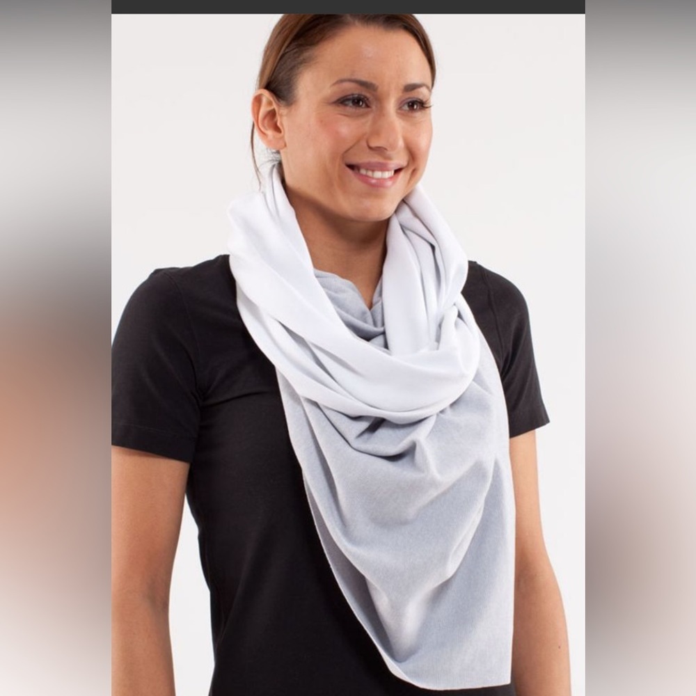 Lululemon Infinity Scarf🥰🥰